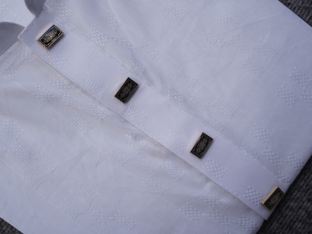 109-White Printed Addi Cotton 100% Suti Panjabi
